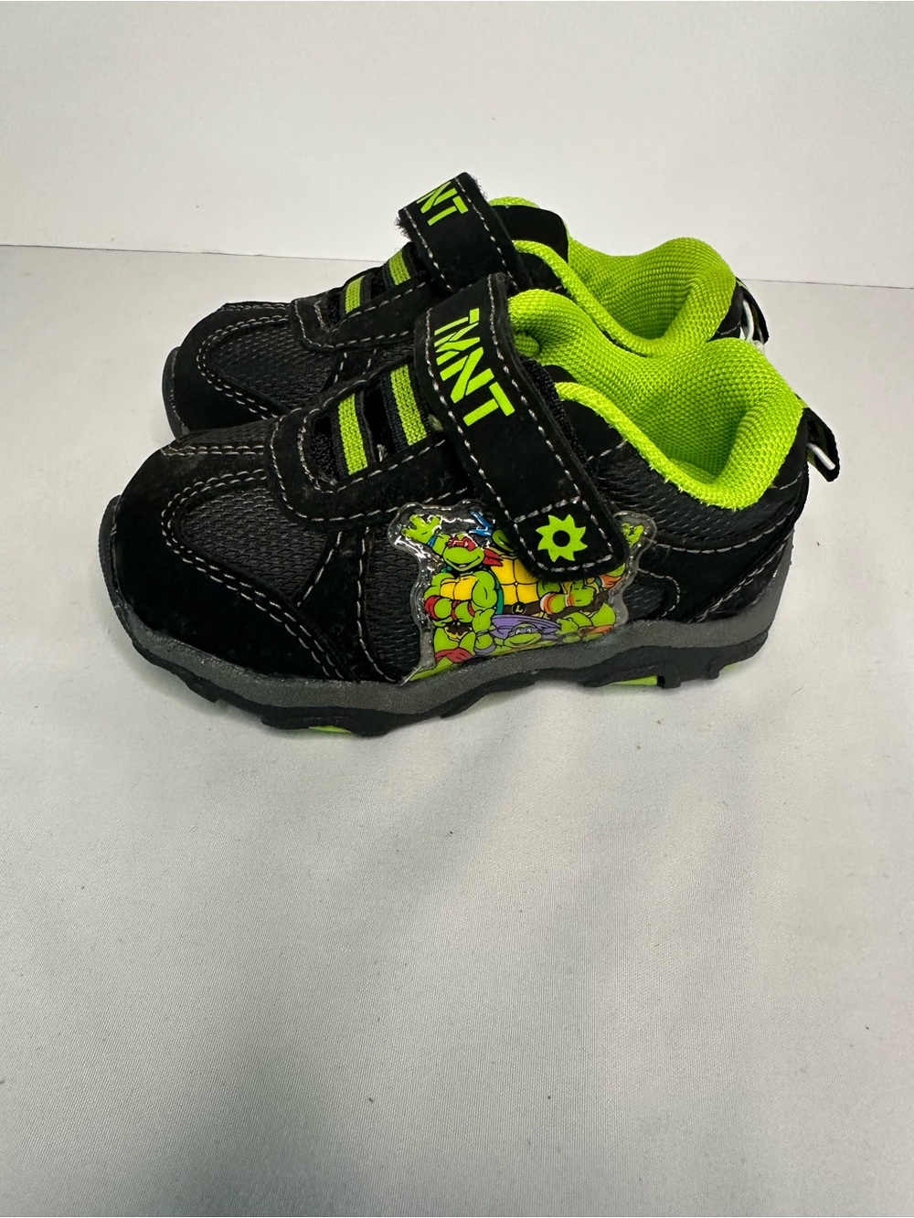 Teenage Mutant Ninja Turtles TMNT Toddler Black and Green Sneakers Size 5
